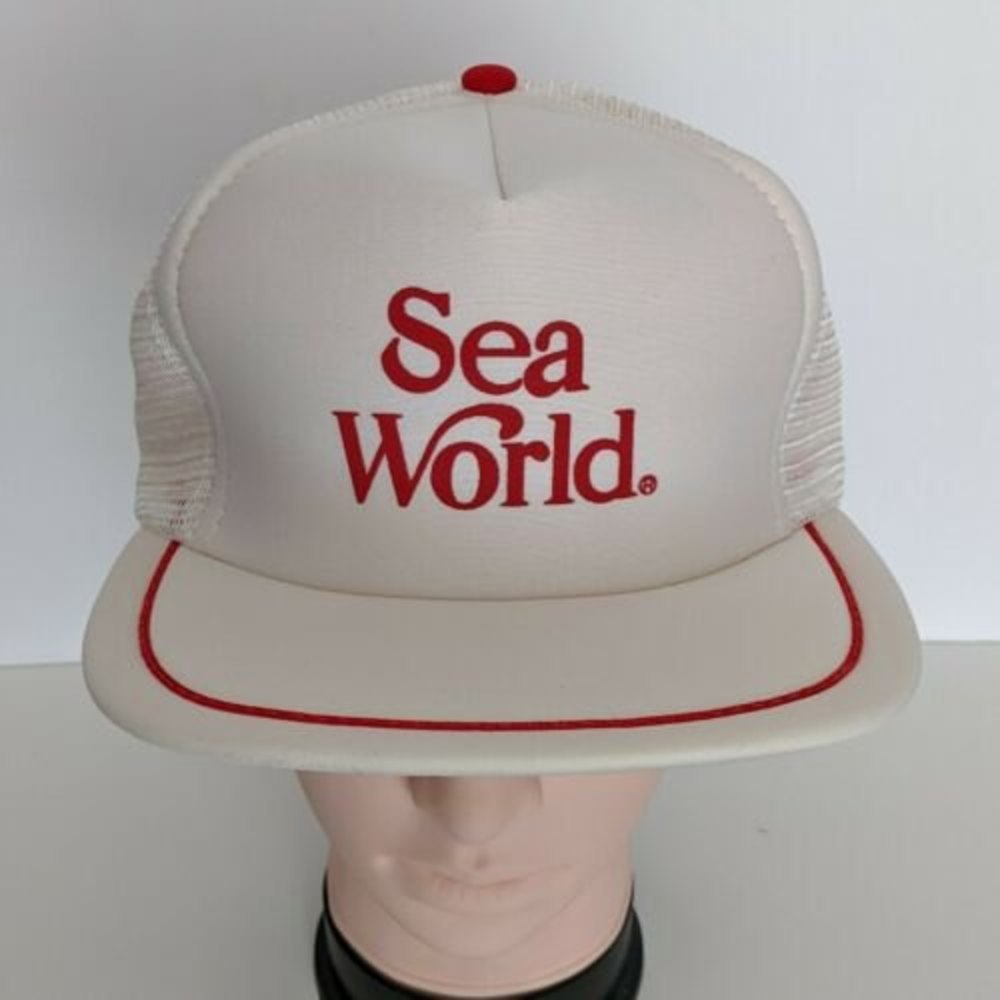 Vintage Sea World Trucker Hat White Mesh Snapback Cap NOS